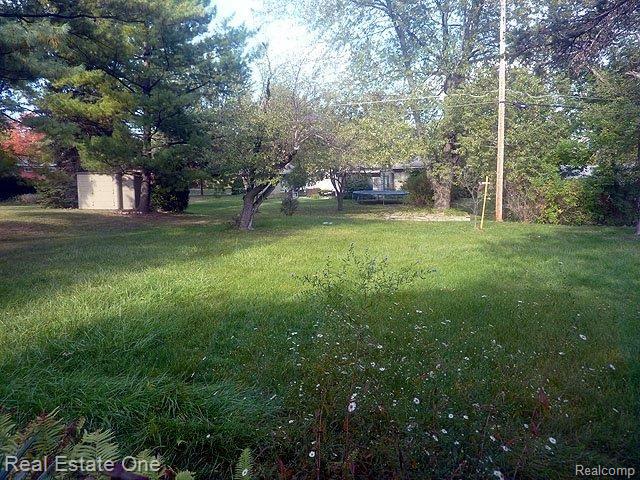 27930 Quail Hollow Road Farmington, MI 48331 - Photo 9 of 9 Back
