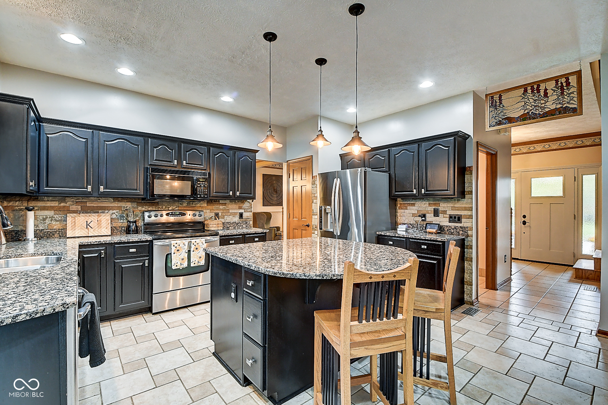 10055 Walthan Way Fishers, IN 46037 - Photo 14 of 50