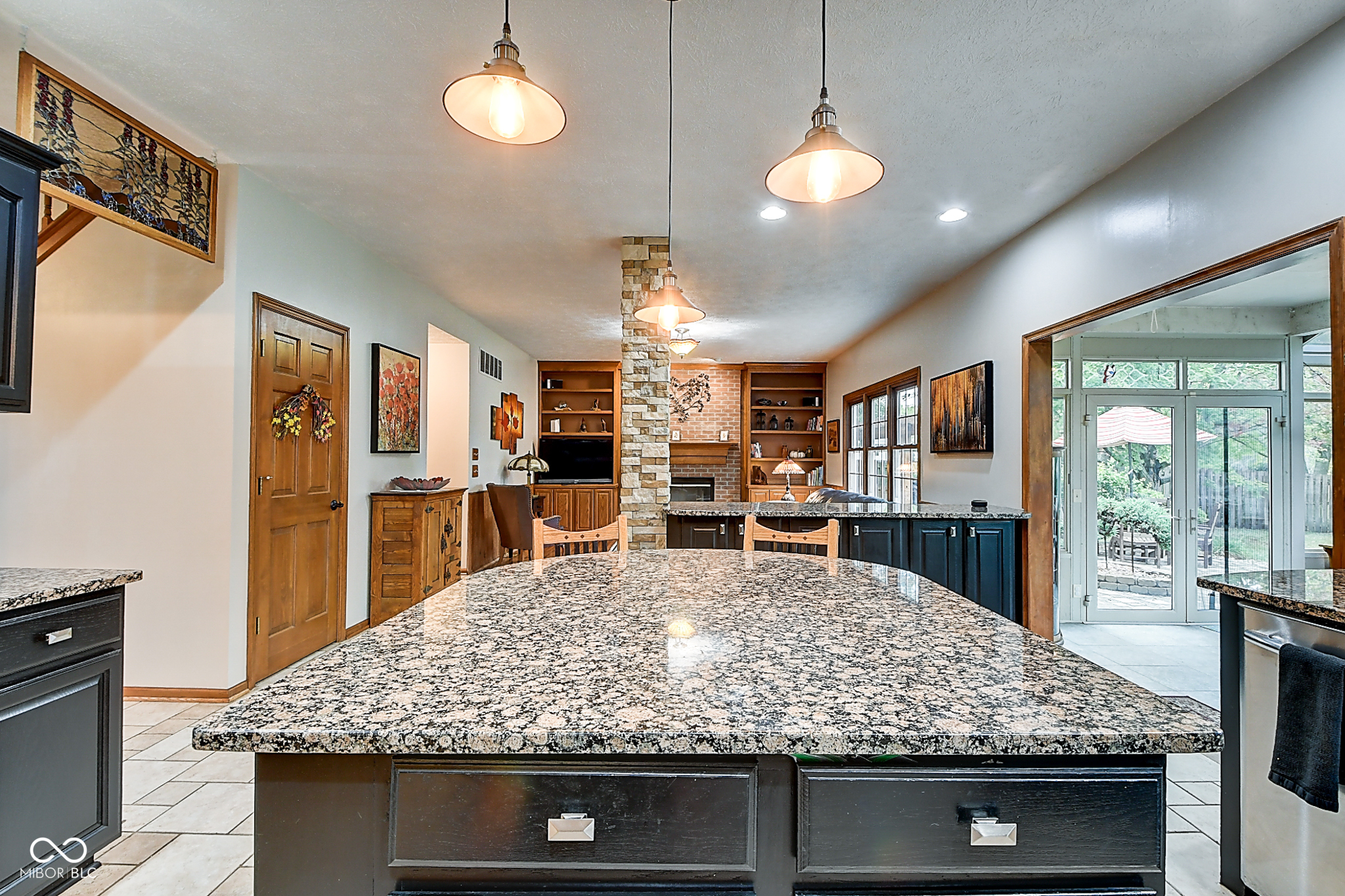 10055 Walthan Way Fishers, IN 46037 - Photo 16 of 50