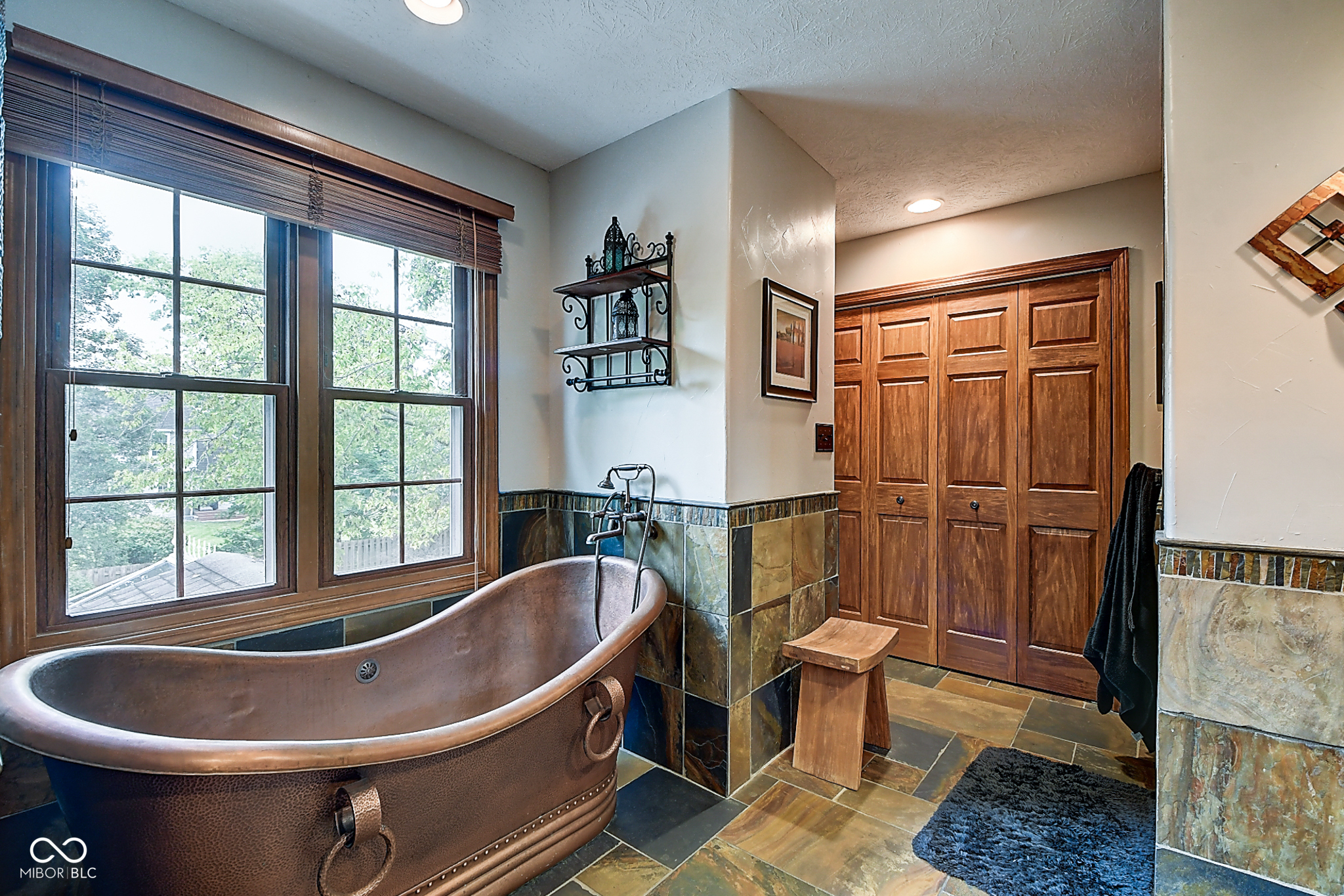 10055 Walthan Way Fishers, IN 46037 - Photo 32 of 50