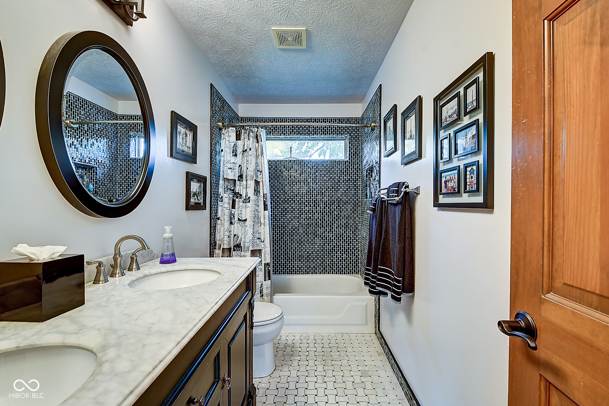 10055 Walthan Way Fishers, IN 46037 - Photo 38 of 50