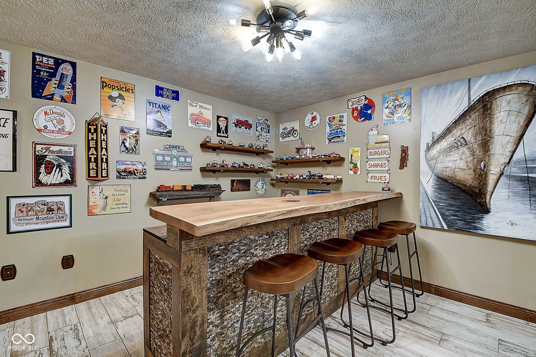 10055 Walthan Way Fishers, IN 46037 - Photo 40 of 50