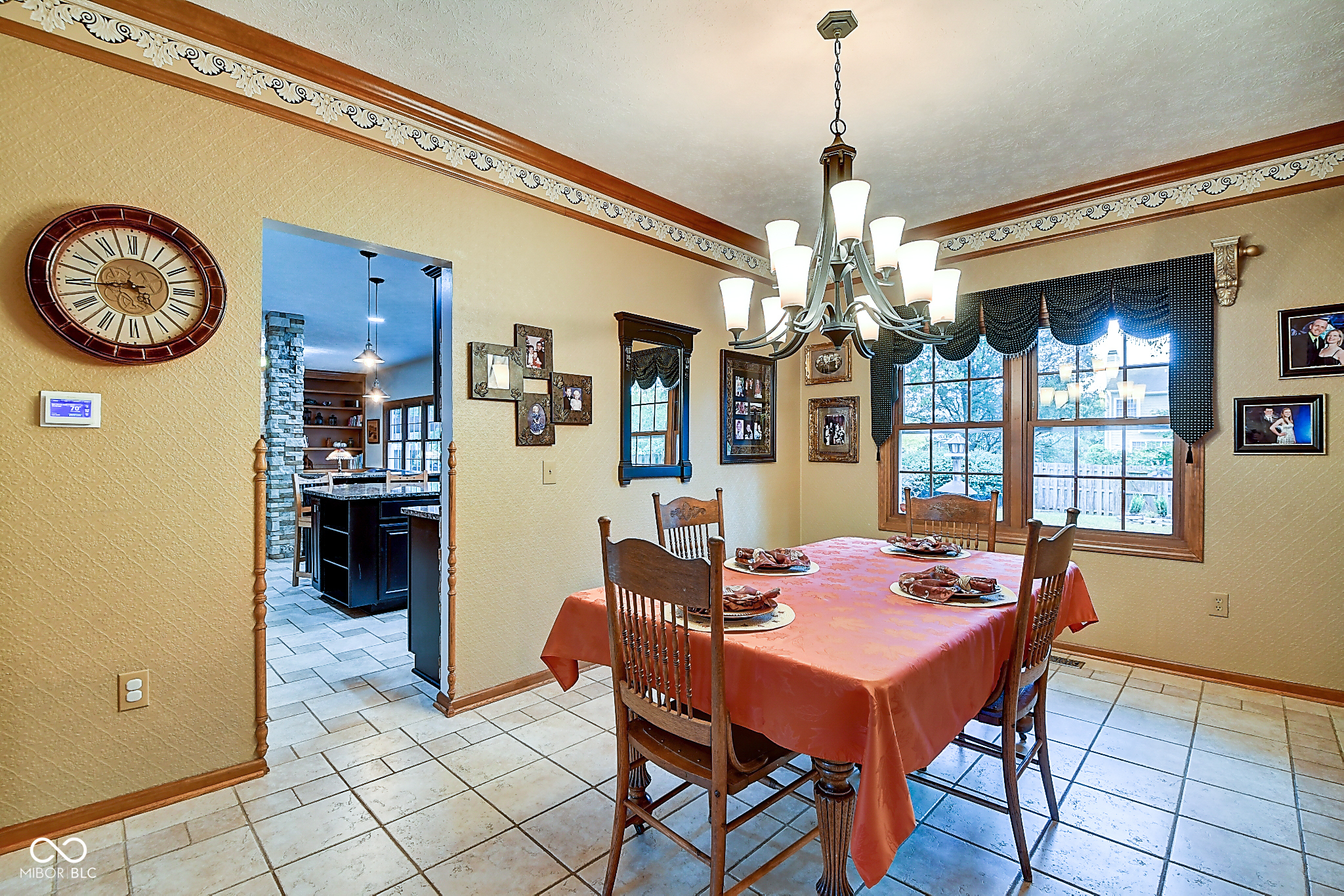 10055 Walthan Way Fishers, IN 46037 - Photo 9 of 50