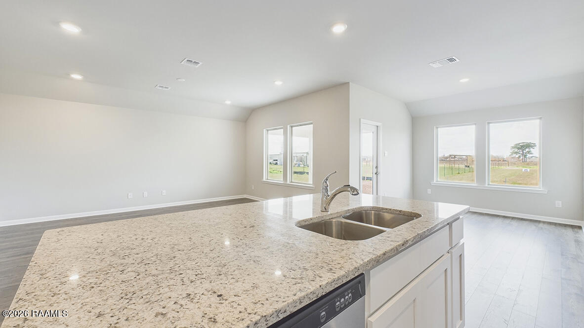 139 Lake Ridge Drive Broussard, LA 70518 - Photo 10 of 31 139 Lake Ridge Drive, Broussard, LA