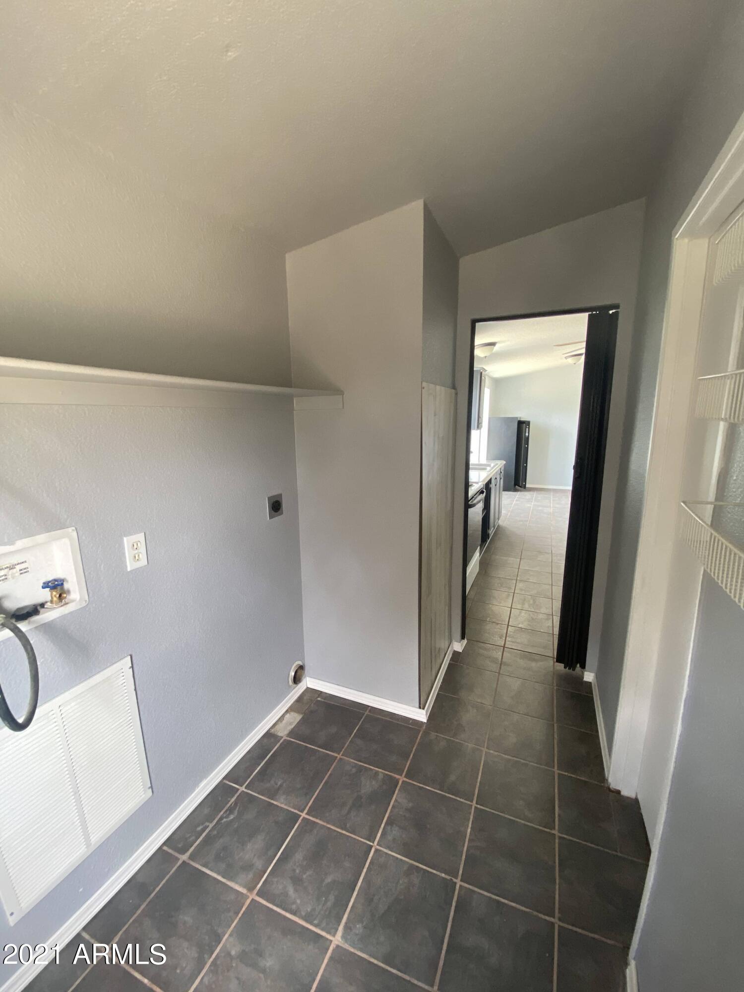 8601 Poland Road Mayer, AZ 86333 - Photo 26 of 58 Laundry Room
