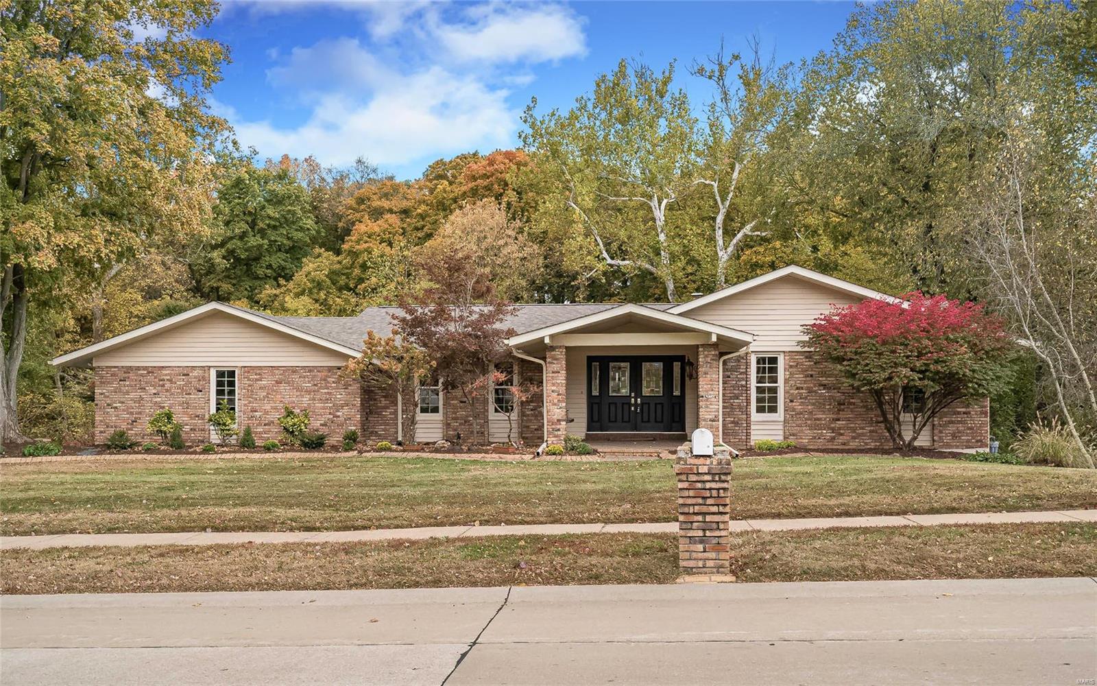 14492 Ladue Road Chesterfield, MO 63017 - Photo 1 of 50