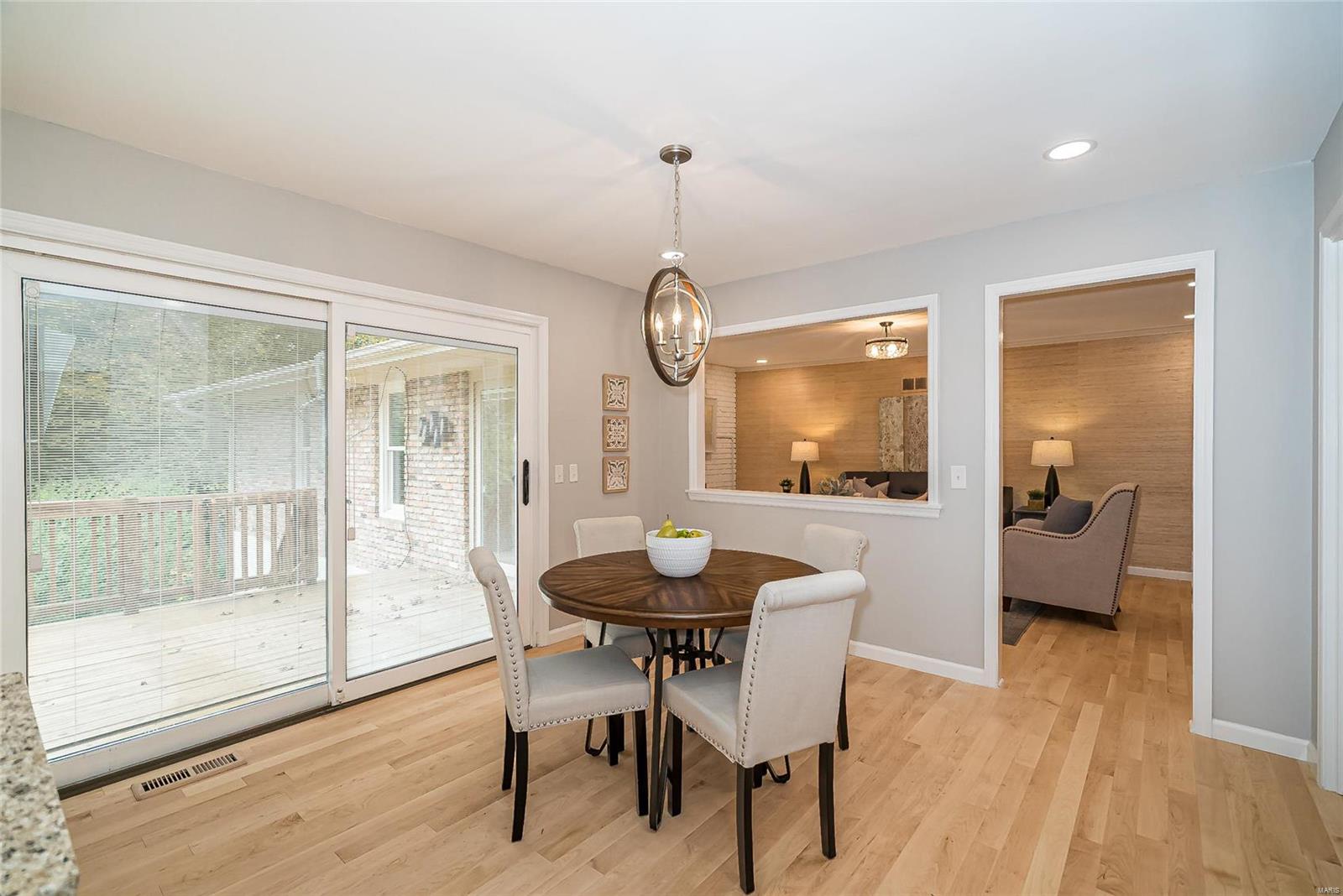 14492 Ladue Road Chesterfield, MO 63017 - Photo 15 of 50