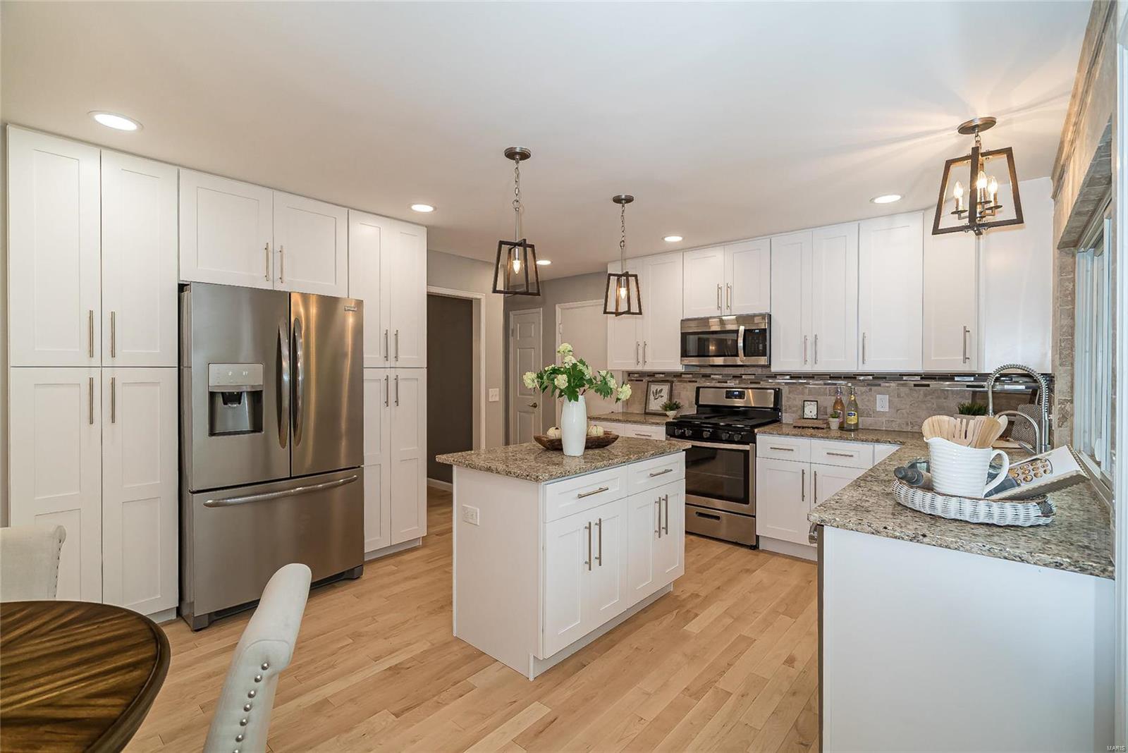 14492 Ladue Road Chesterfield, MO 63017 - Photo 21 of 50