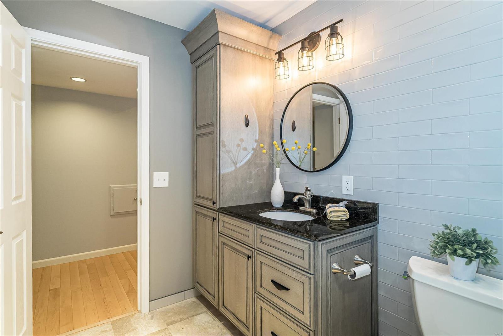14492 Ladue Road Chesterfield, MO 63017 - Photo 28 of 50