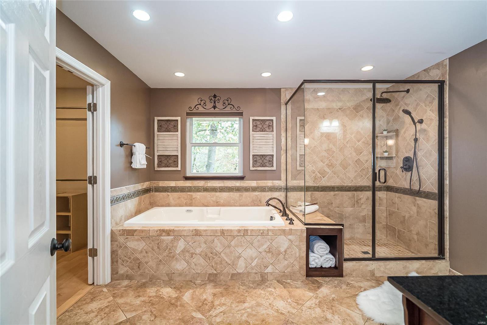 14492 Ladue Road Chesterfield, MO 63017 - Photo 38 of 50