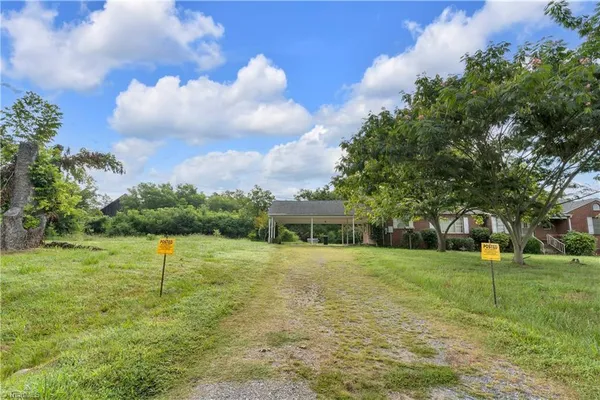 $575,000 | 1874 Thayer Road, Trinity, NC 27370