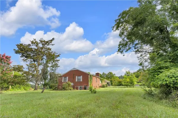 $575,000 | 1874 Thayer Road, Trinity, NC 27370