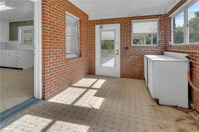 $575,000 | 1874 Thayer Road, Trinity, NC 27370