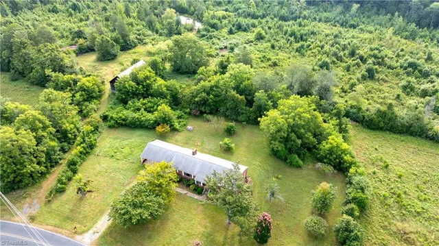 $575,000 | 1874 Thayer Road, Trinity, NC 27370