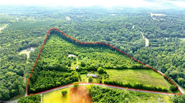 $575,000 | 1874 Thayer Road, Trinity, NC 27370