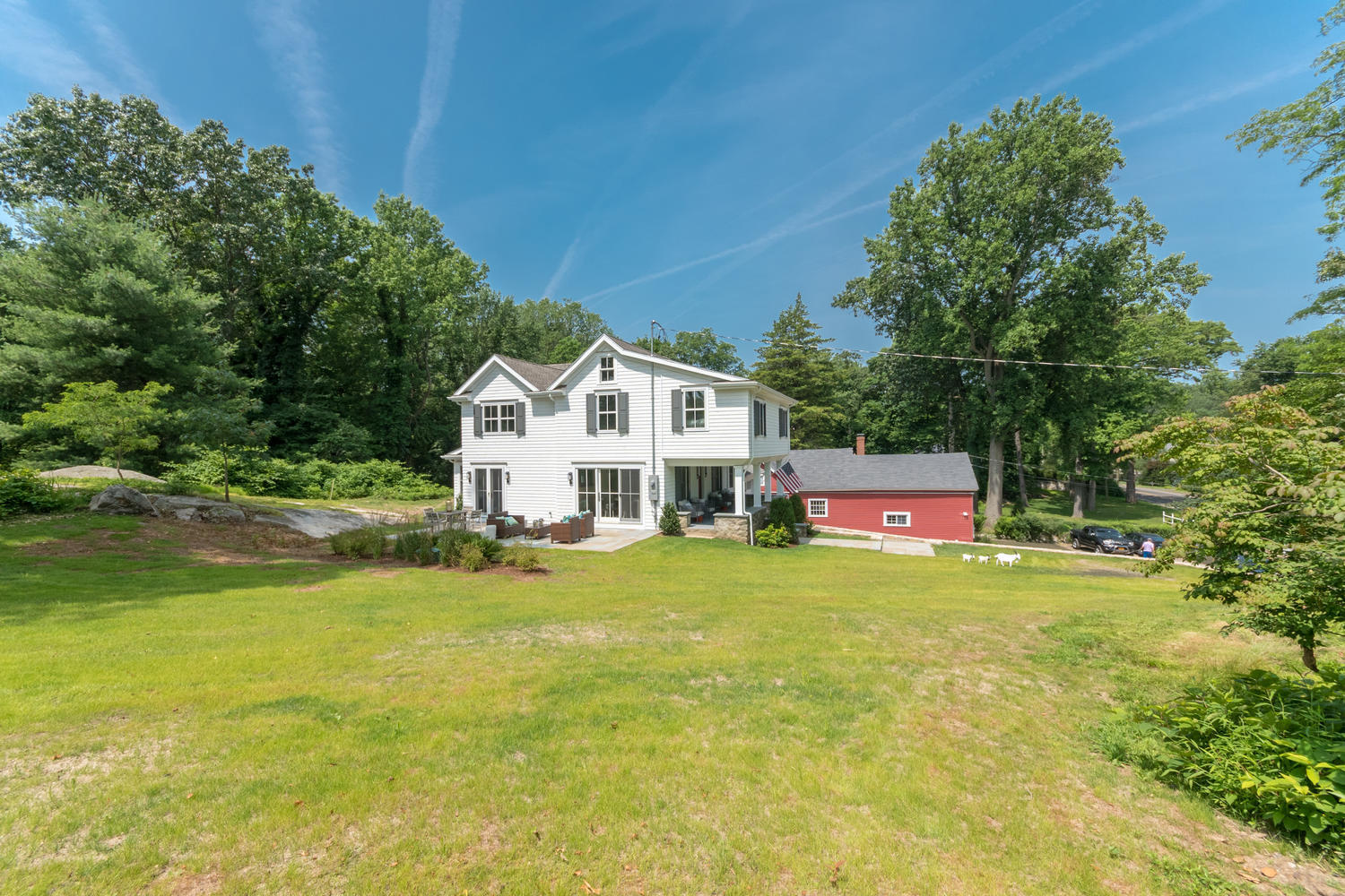 255 Tokeneke Road Darien, CT 06820 - Photo 28 of 33 253 Tokeneke Rd Darien CT-large-044-072-