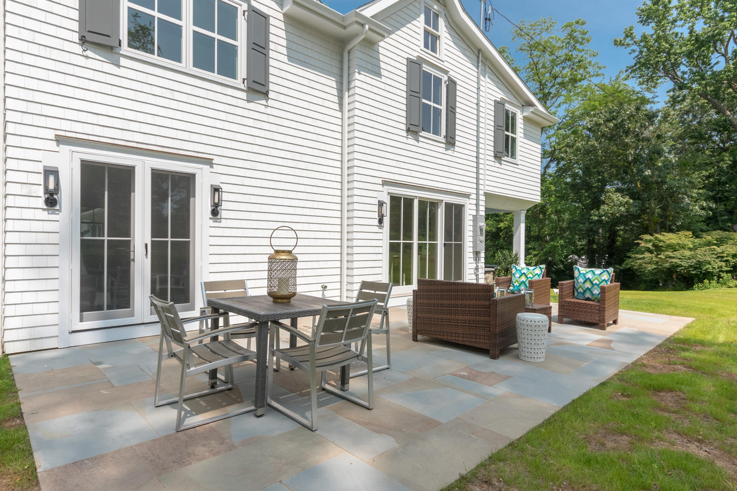 255 Tokeneke Road Darien, CT 06820 - Photo 29 of 33 253 Tokeneke Rd Darien CT-large-046-063-