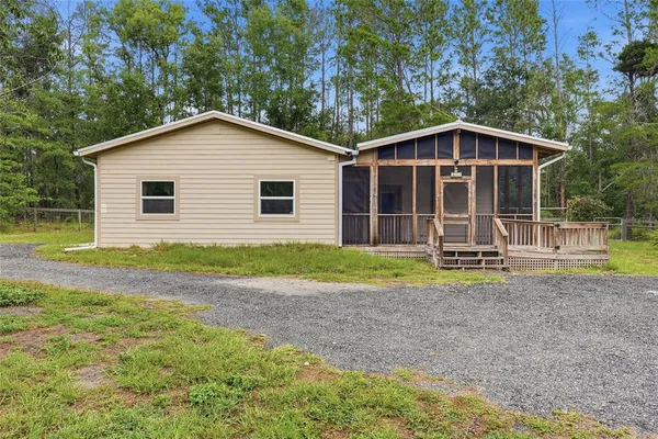 $369,999 | 5529 Northeast 51st Avenue, High Springs, FL 32643