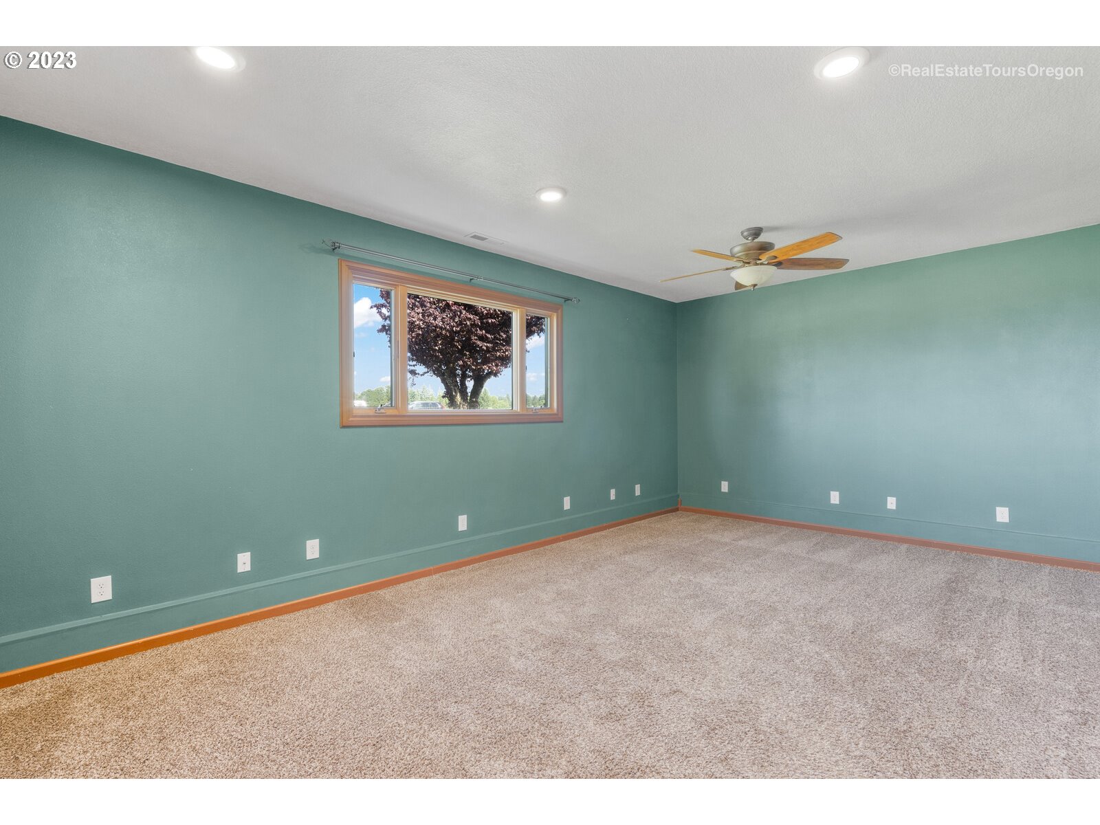 13807 South Leland Road Oregon City, OR 97045 - Photo 17 of 38 Gallery Image 17