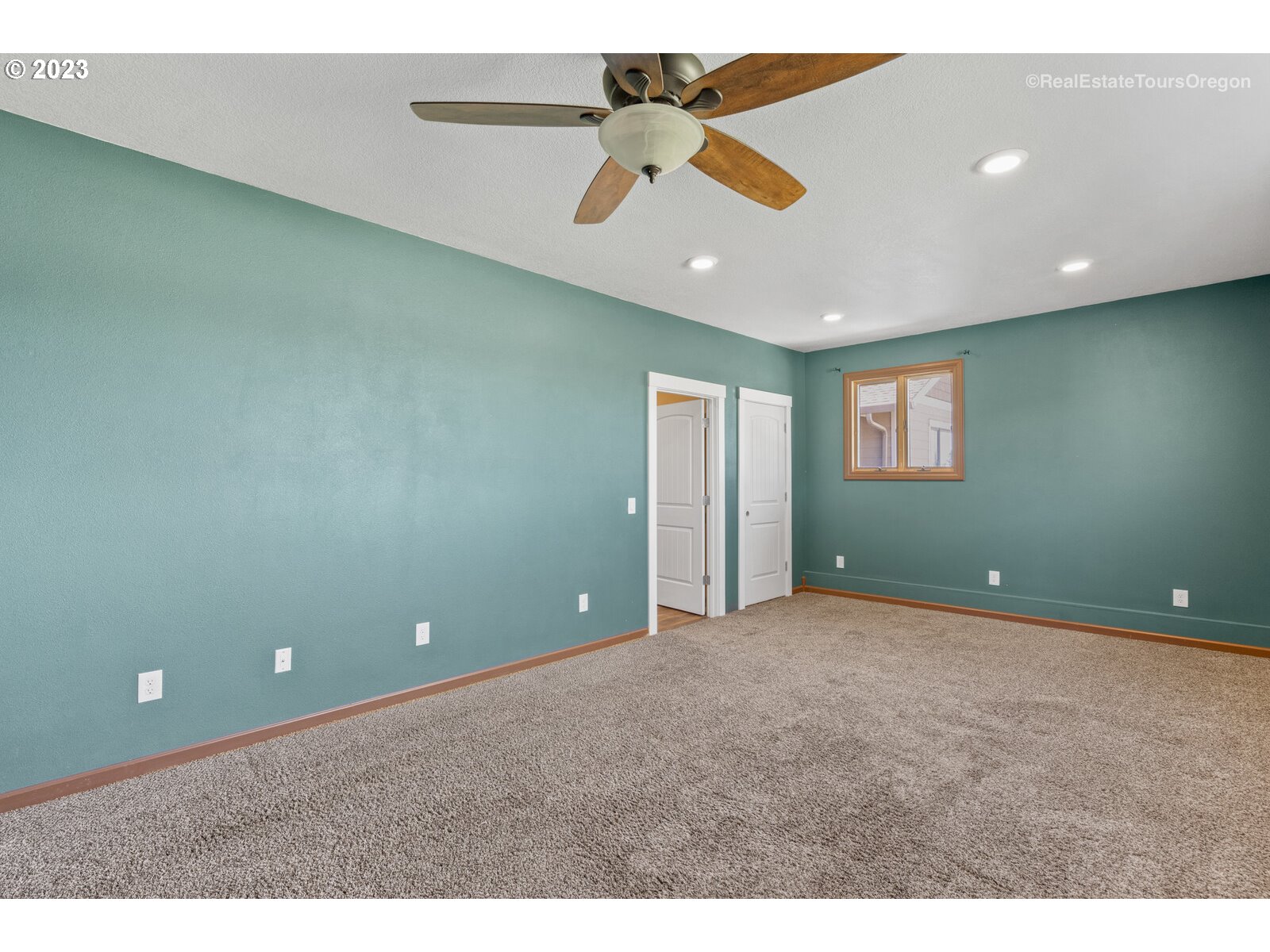 13807 South Leland Road Oregon City, OR 97045 - Photo 18 of 38 Gallery Image 18