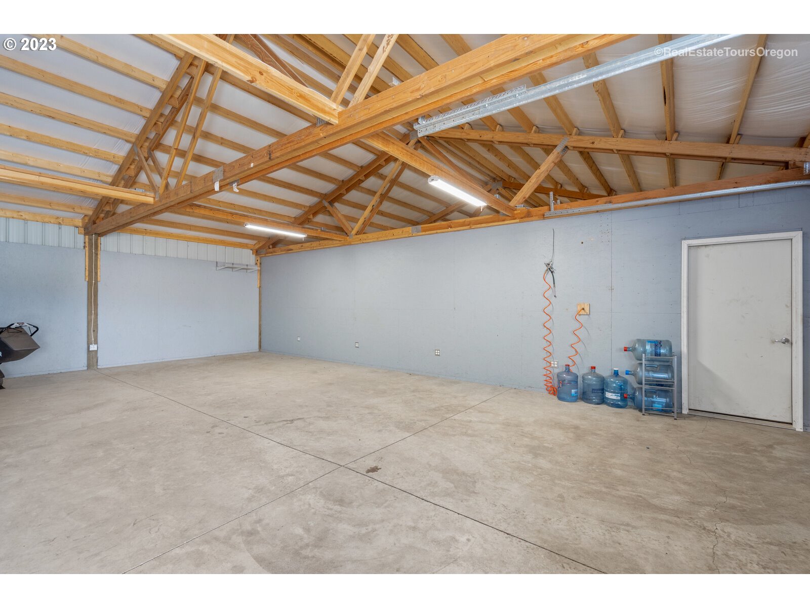 13807 South Leland Road Oregon City, OR 97045 - Photo 26 of 38 Gallery Image 26