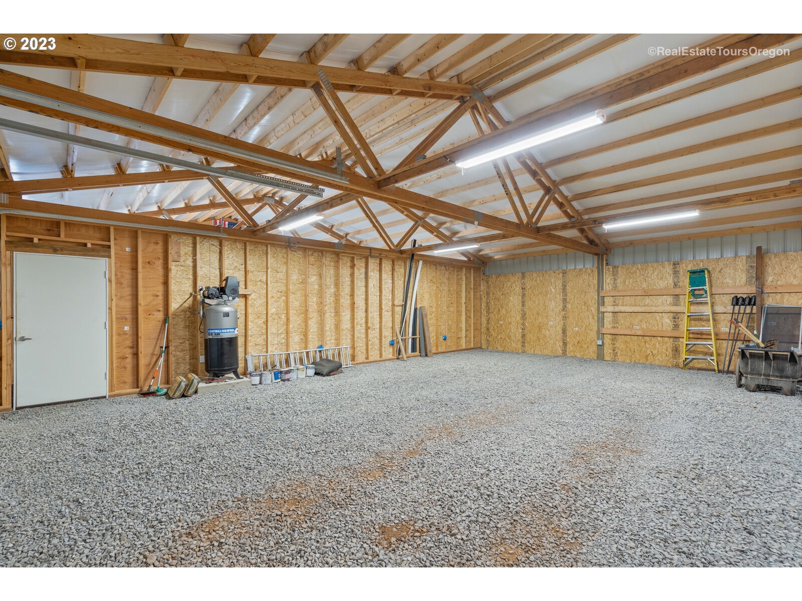 13807 South Leland Road Oregon City, OR 97045 - Photo 27 of 38 Gallery Image 27