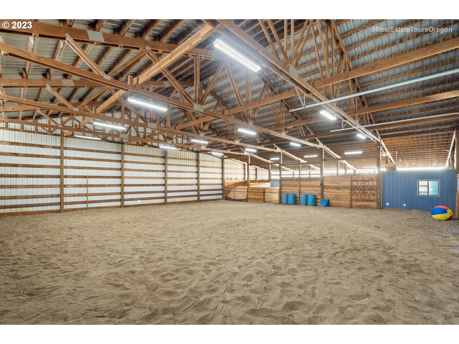 13807 South Leland Road Oregon City, OR 97045 - Photo 32 of 38 Gallery Image 32