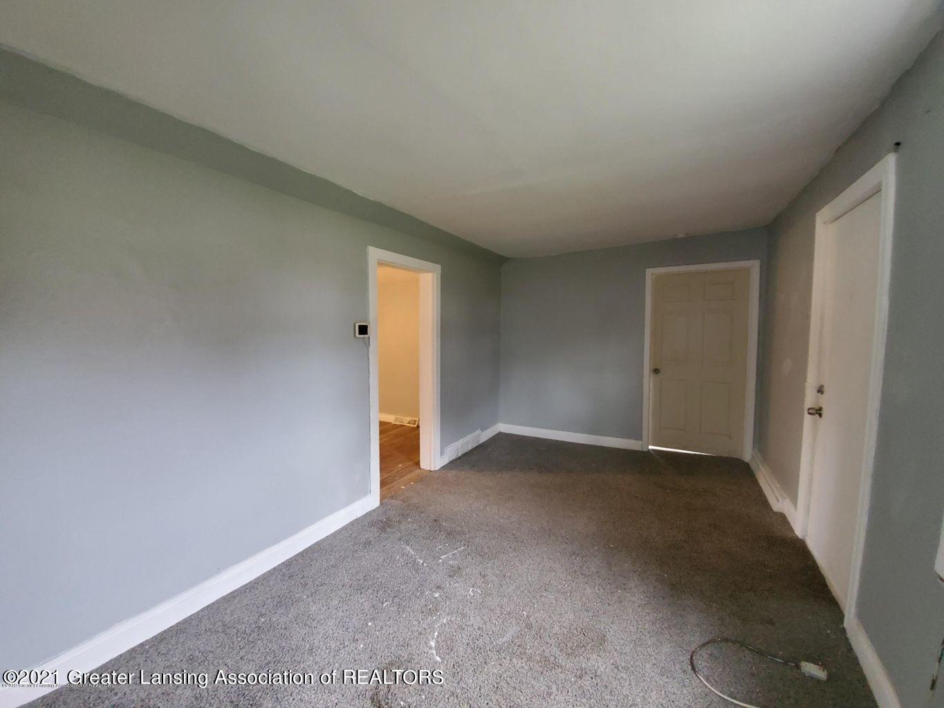 1725 Reo Road Lansing, MI 48910 - Photo 13 of 18 20191205172825923950000000-o