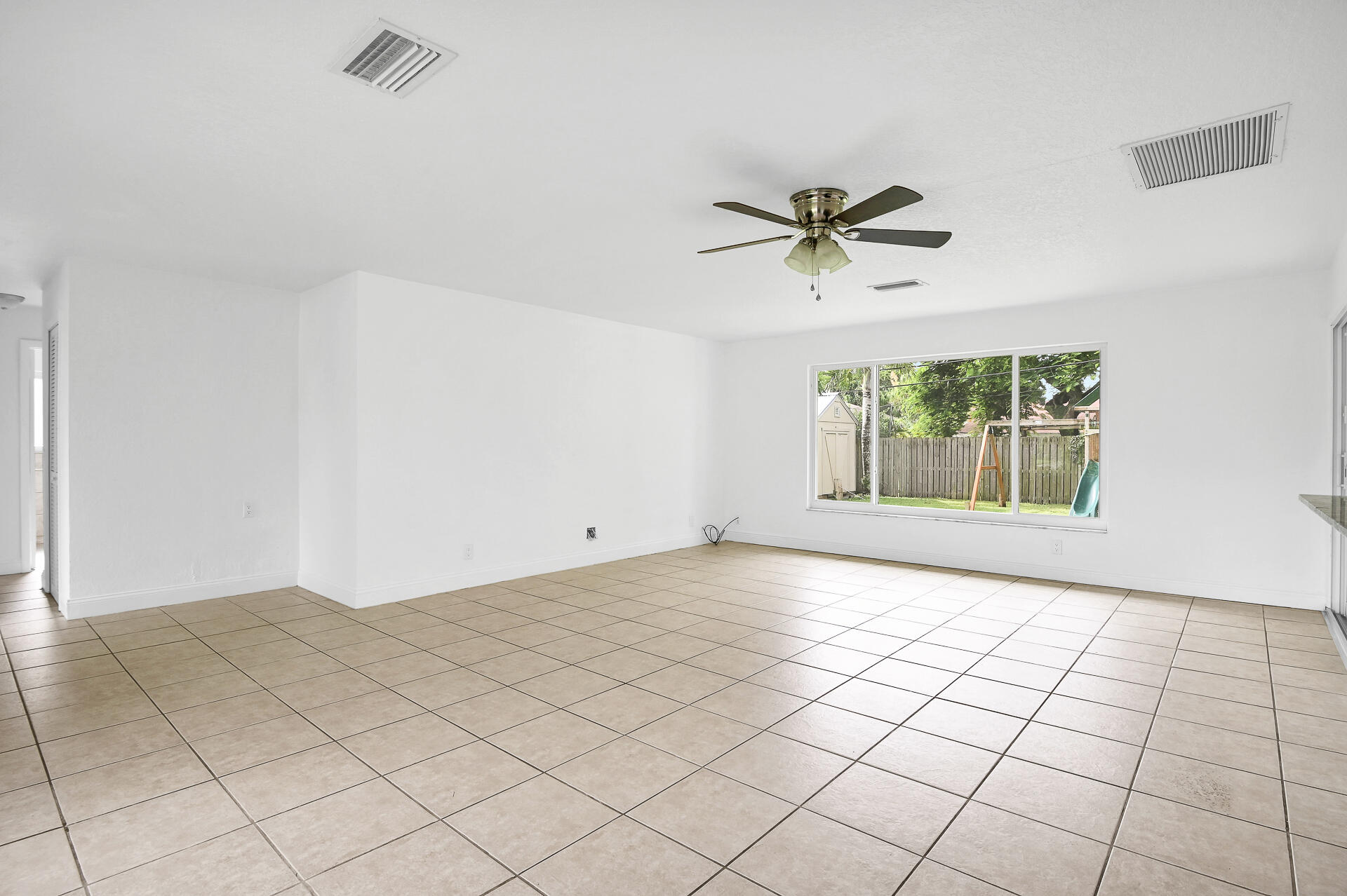 928 Southwest 5th Street Boca Raton, FL 33486 - Photo 4 of 16 photo-3