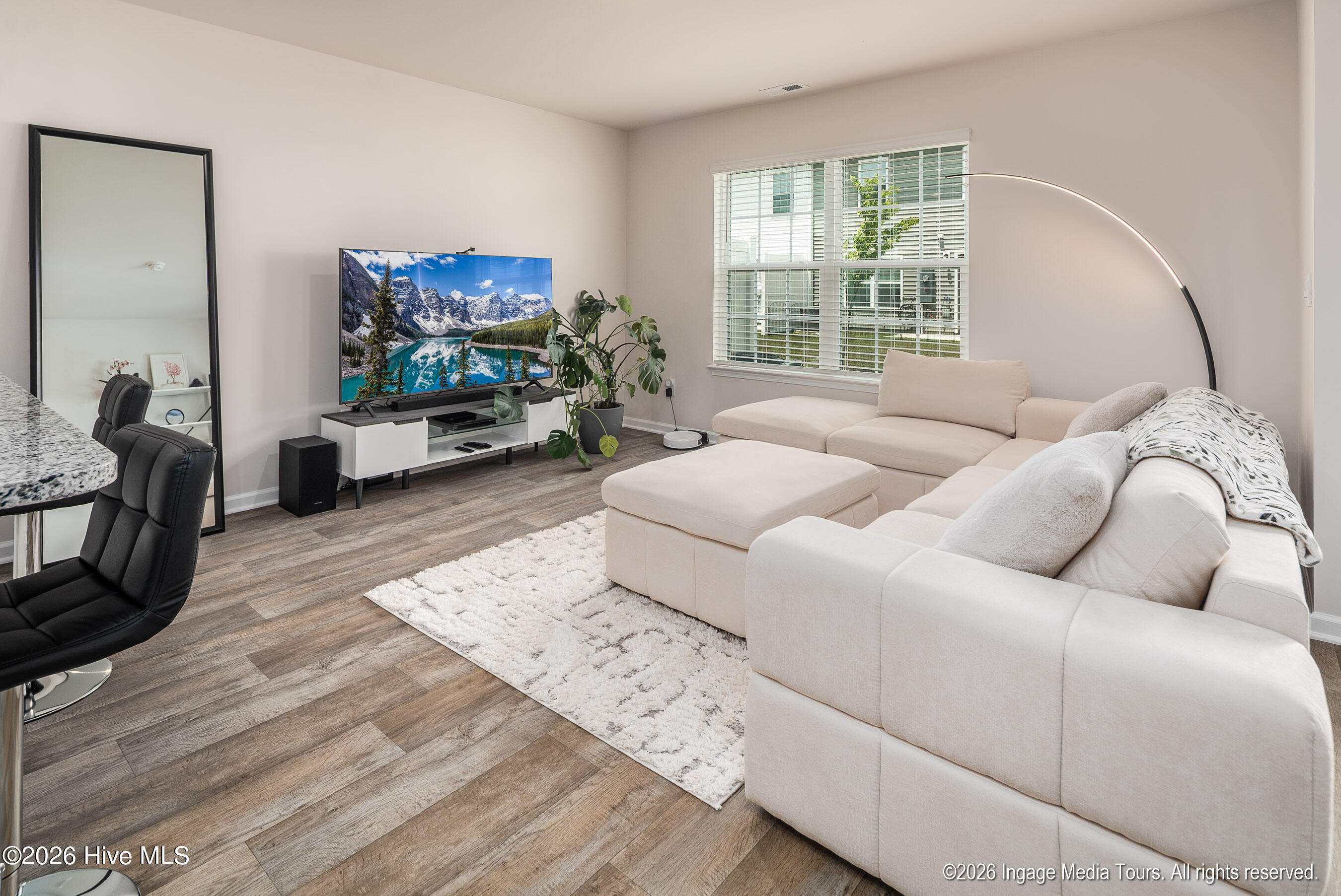 1001 Rhett Way, Unit C Greenville, NC 27834 - Photo 2 of 30 Living room