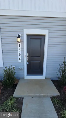 $2,099 | 1344 Red Clover Lane, Ranson, WV 25438