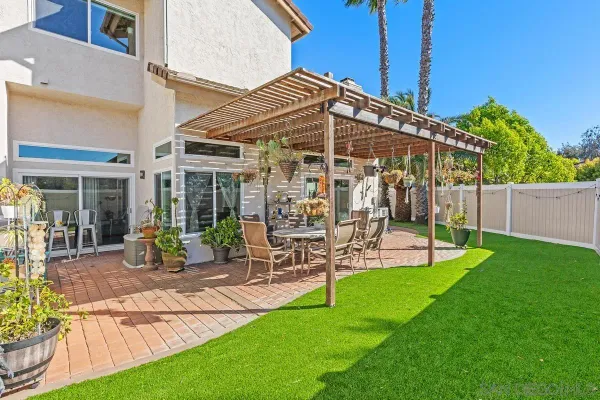 $1,049,000 | 17926 Cassia Place, San Diego, CA 92127