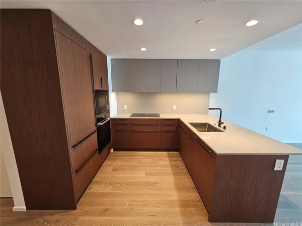$4,400 | 333 Ward Avenue, Unit 2907, Honolulu, HI 96814