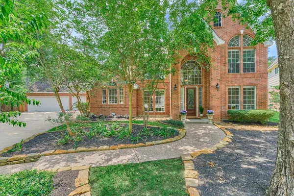 $950,000 | 19 Craggy Rock Street, The Woodlands, TX 77381