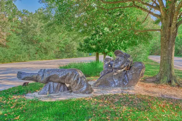 $950,000 | 19 Craggy Rock Street, The Woodlands, TX 77381