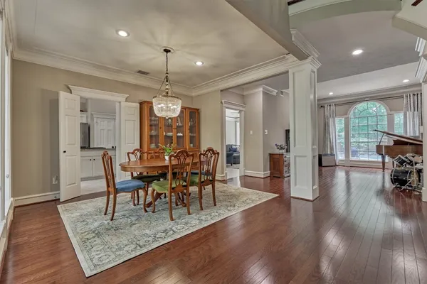 $950,000 | 19 Craggy Rock Street, The Woodlands, TX 77381