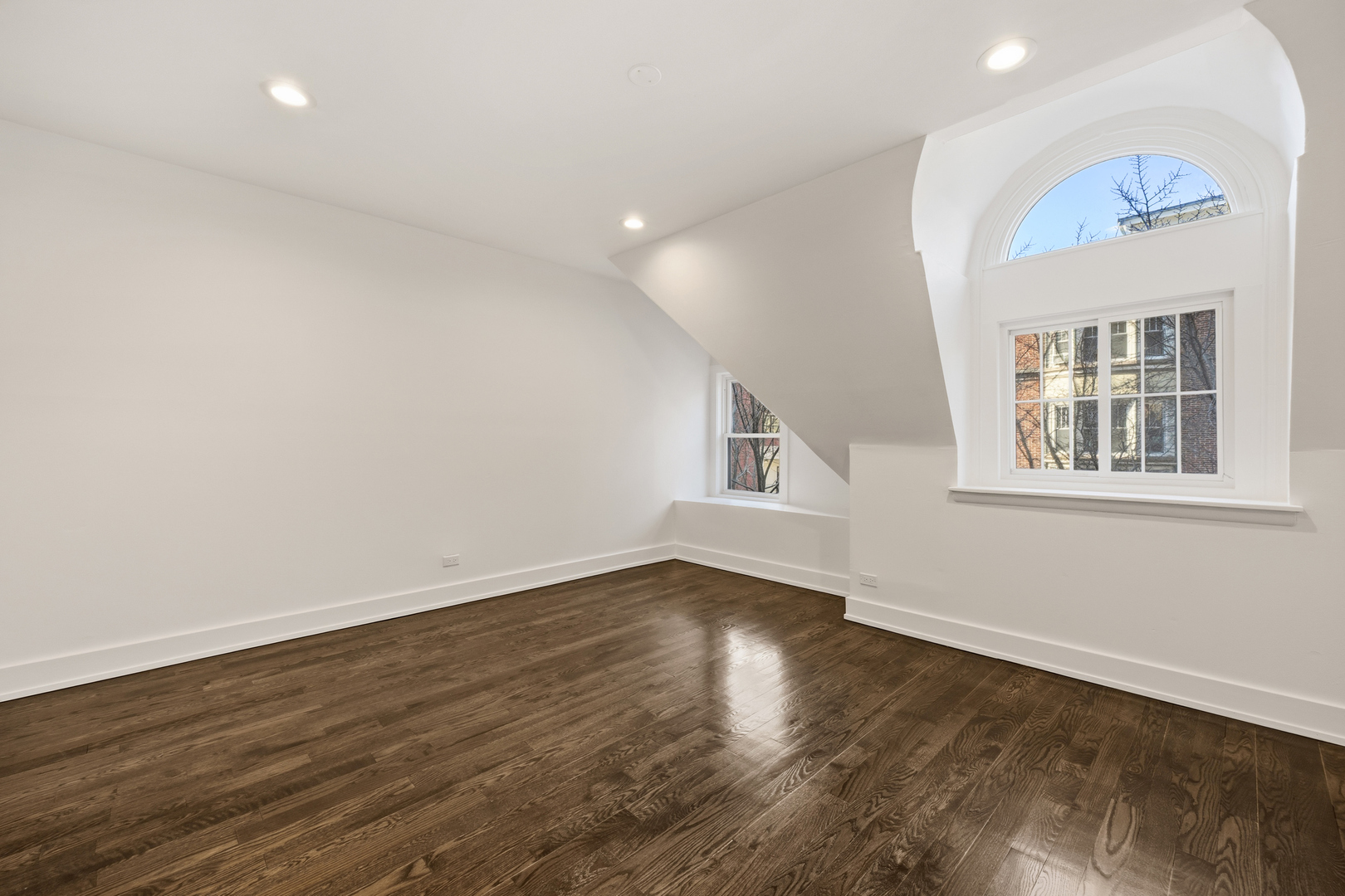 2107 North Clark Street Chicago, IL 60614 - Photo 28 of 39