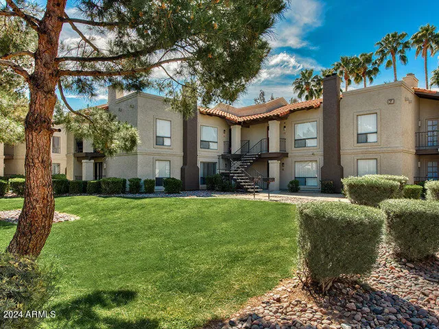 $1,099 | 1130 East Grovers Avenue, Unit 2, Phoenix, AZ 85022