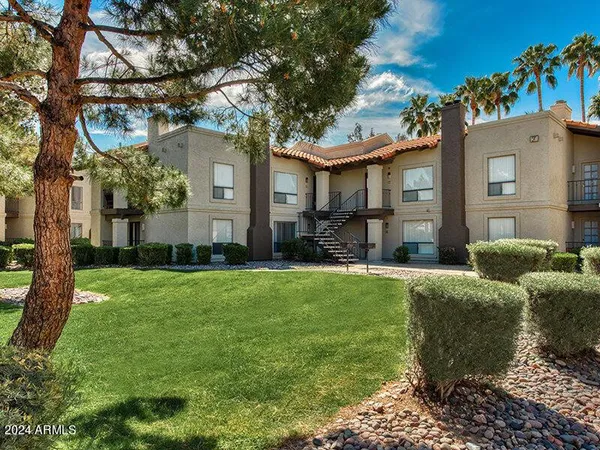 $1,399 | 1130 East Grovers Avenue, Unit 2, Phoenix, AZ 85022