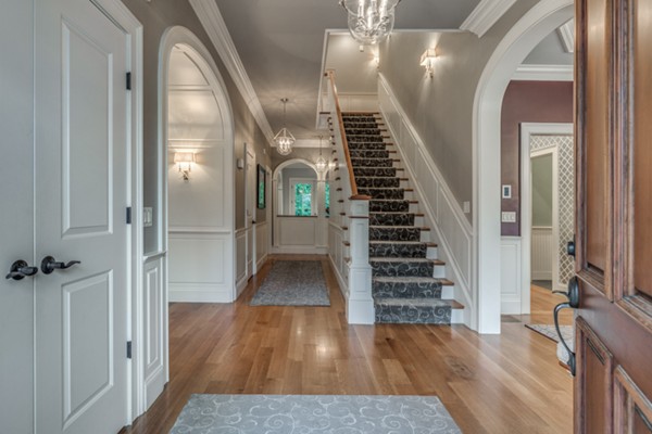 4 Franklin Road Lexington, MA 02420 - Photo 2 of 27 Gallery Image 2