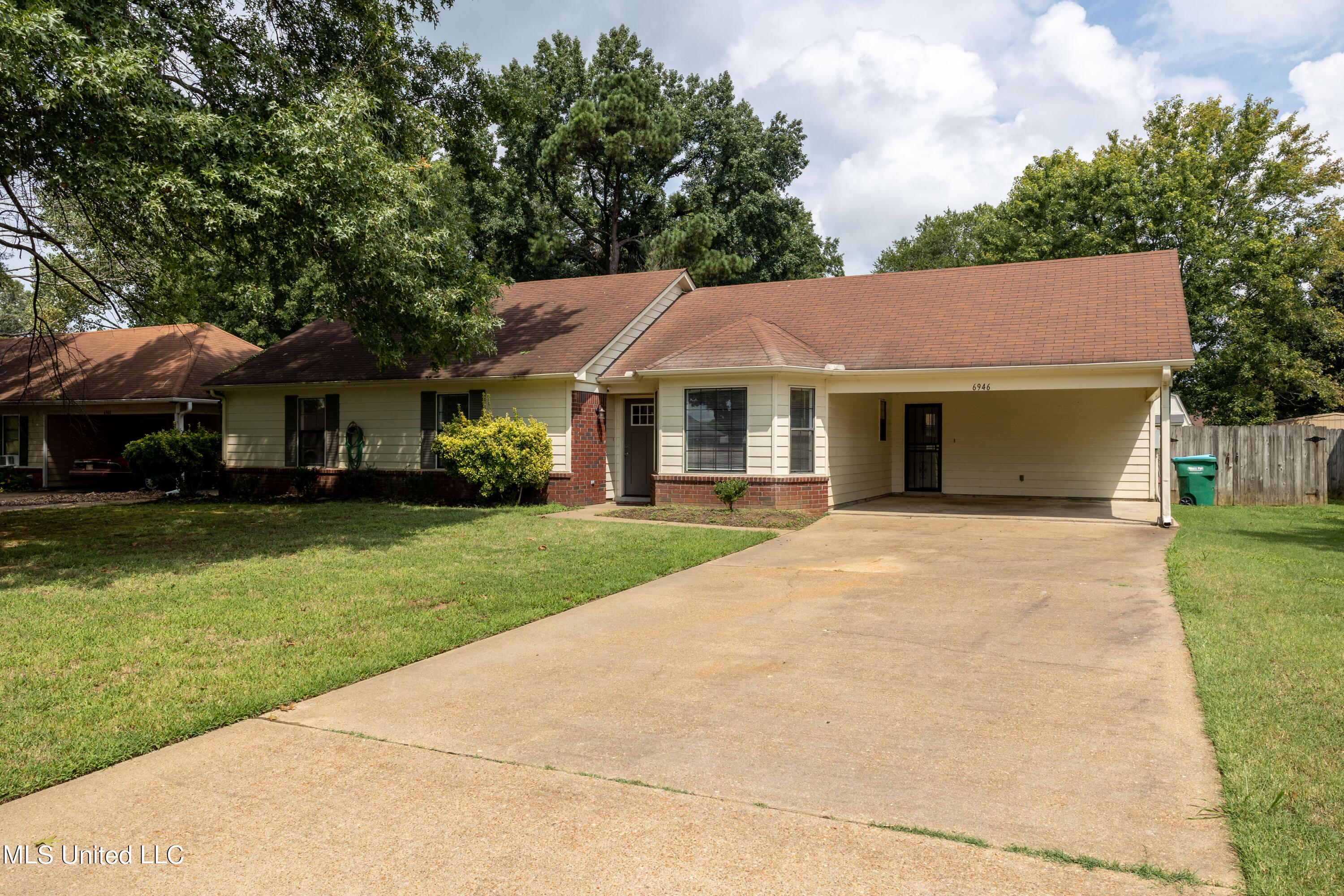 6946 River Birch Road Walls, MS 38680 - Photo 3 of 21 A12A6215