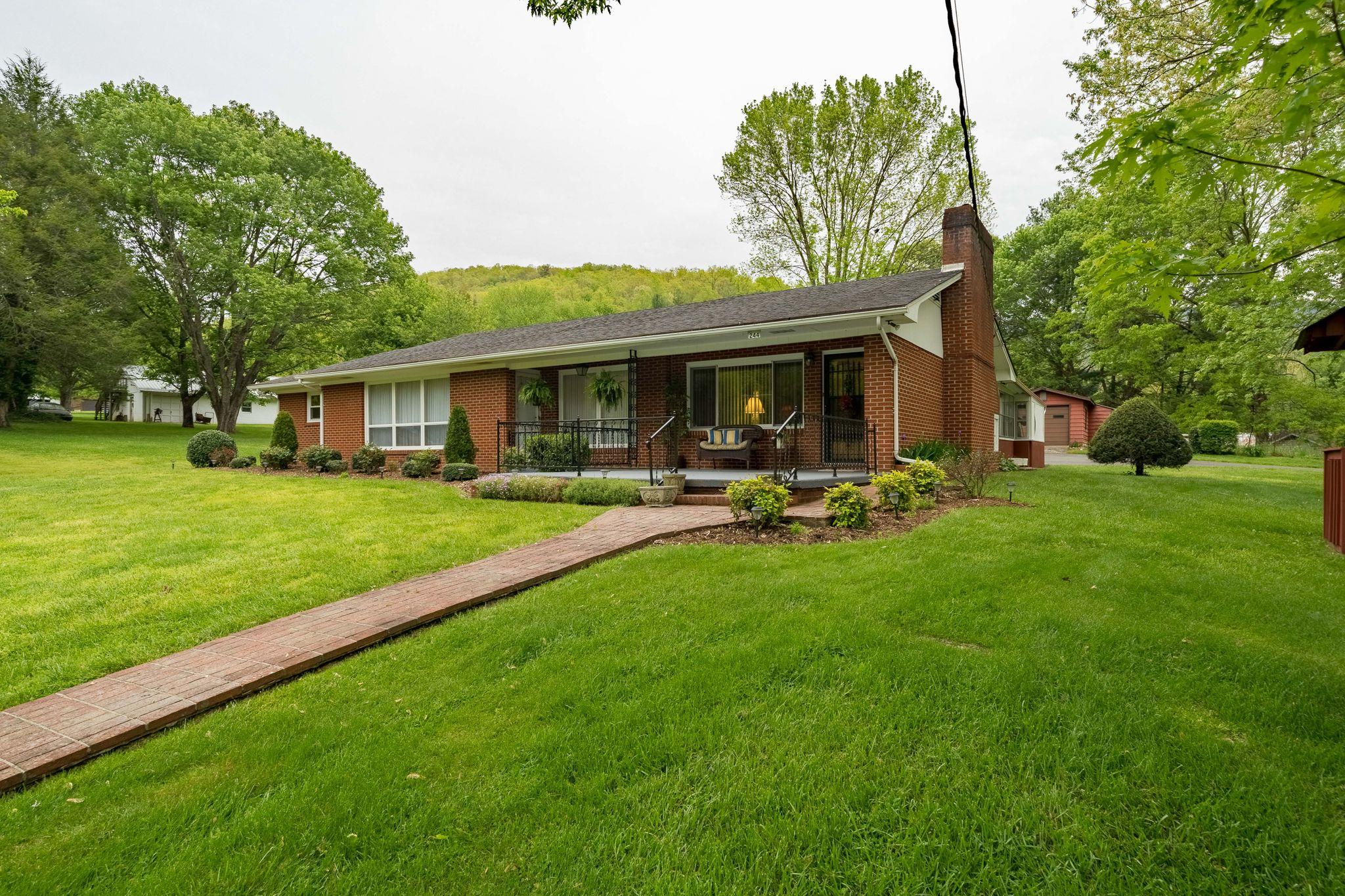 244 Odom Branch Road Erwin, TN 37650 - Photo 11 of 45 244 Odom Branch Rd, Erwin, TN (8 of 45)