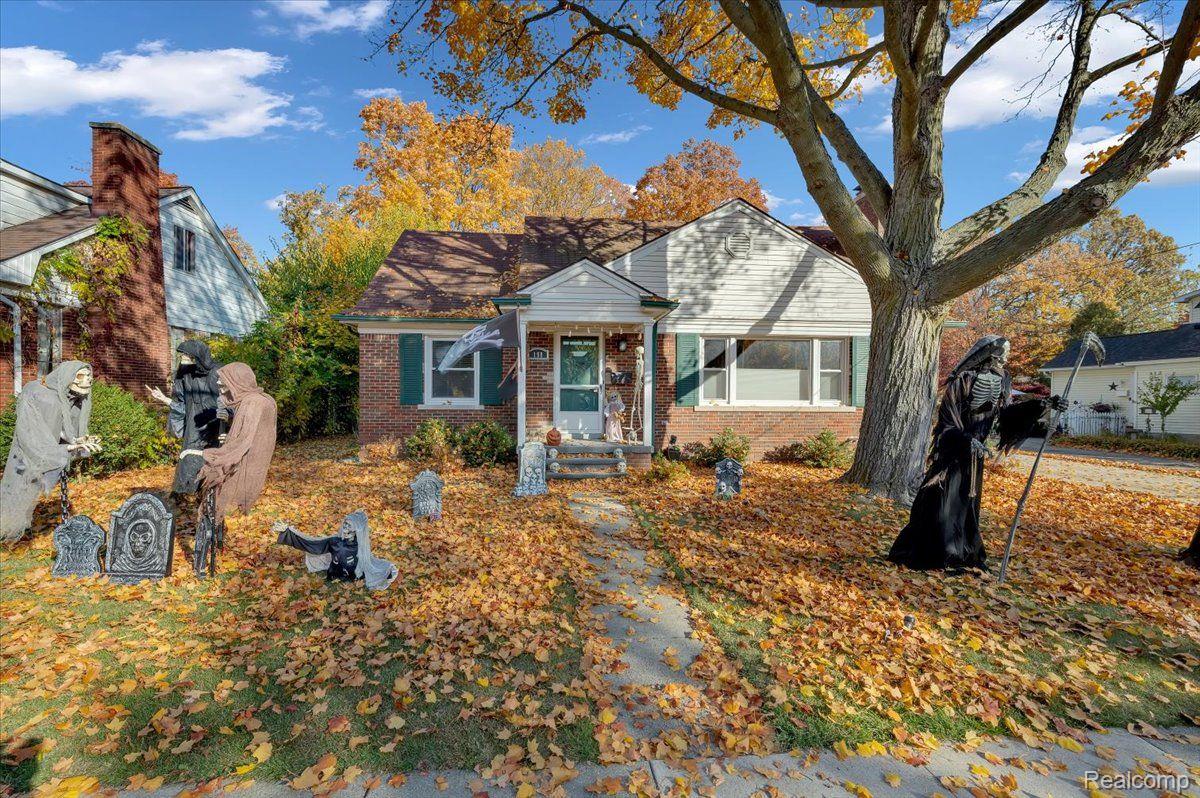 198 Benjamin Street Romeo, MI 48065 - Photo 3 of 40 Gallery Image 3