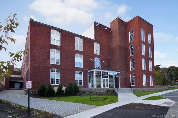 $1,800 | 12 River Road, Unit 406, Stonington, CT 06379