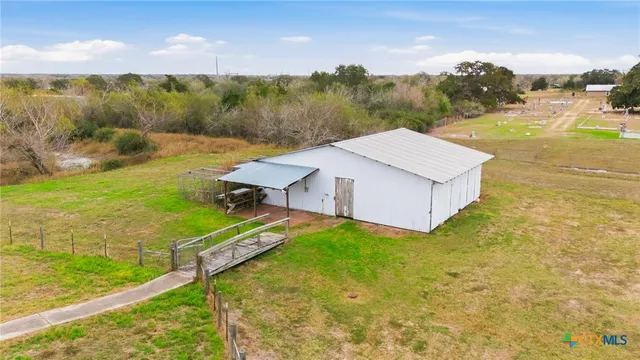 $329,000 | 62 North Street, Cuero, TX 77954