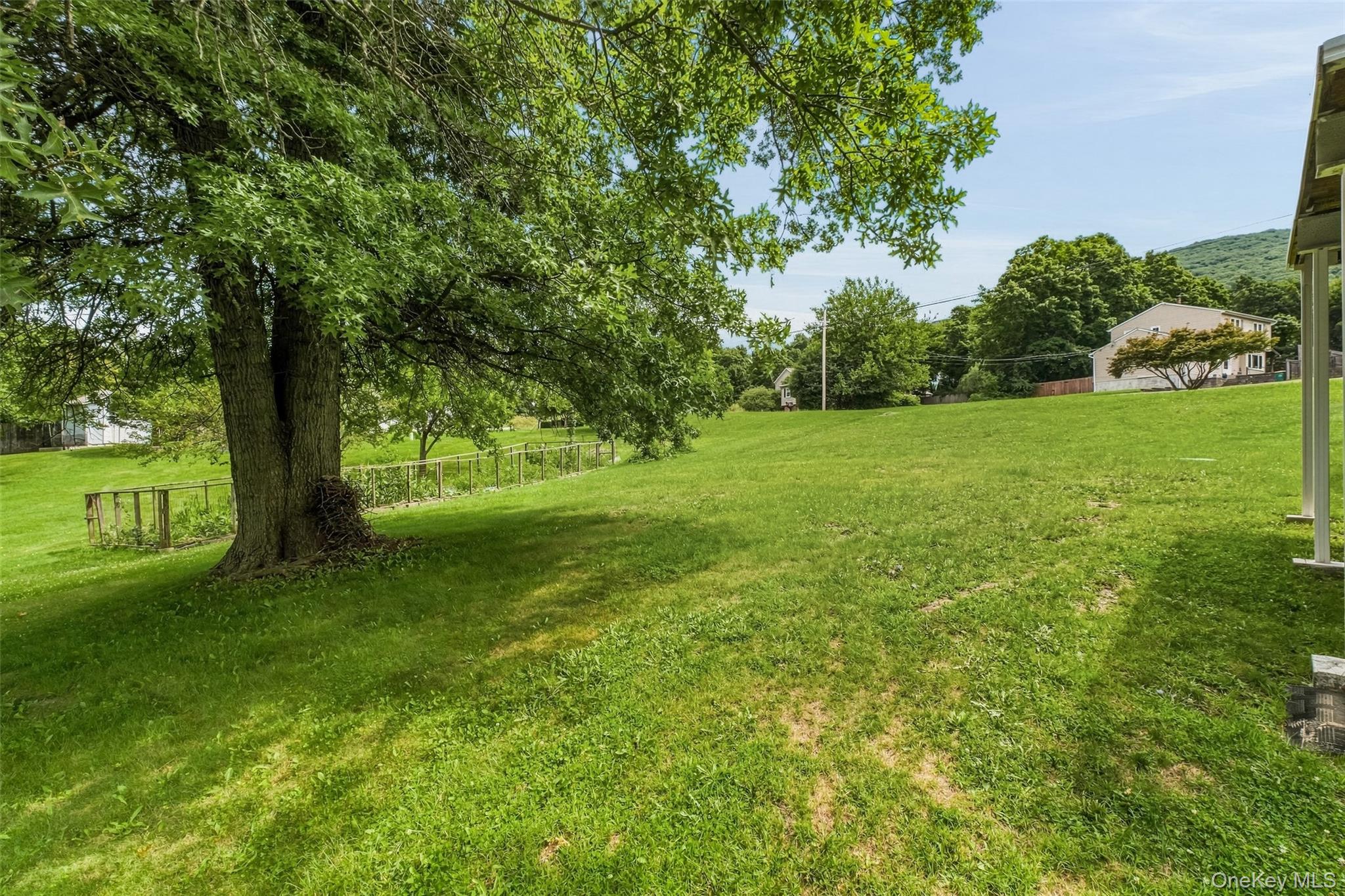 35 Willow Road Beacon, NY 12508 - Photo 27 of 29 Gallery Image 27