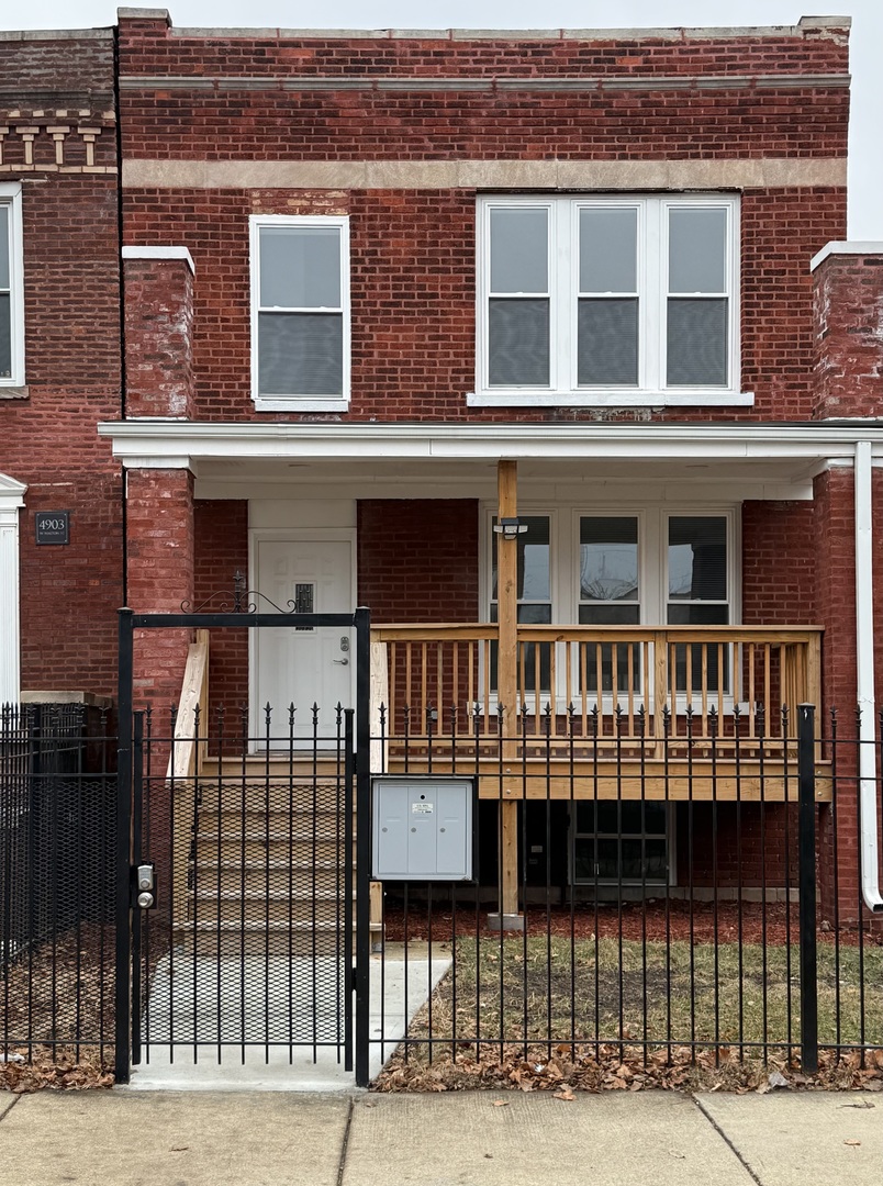 4907 West Walton Street, Unit 2 Chicago, IL 60651 - Photo 1 of 16