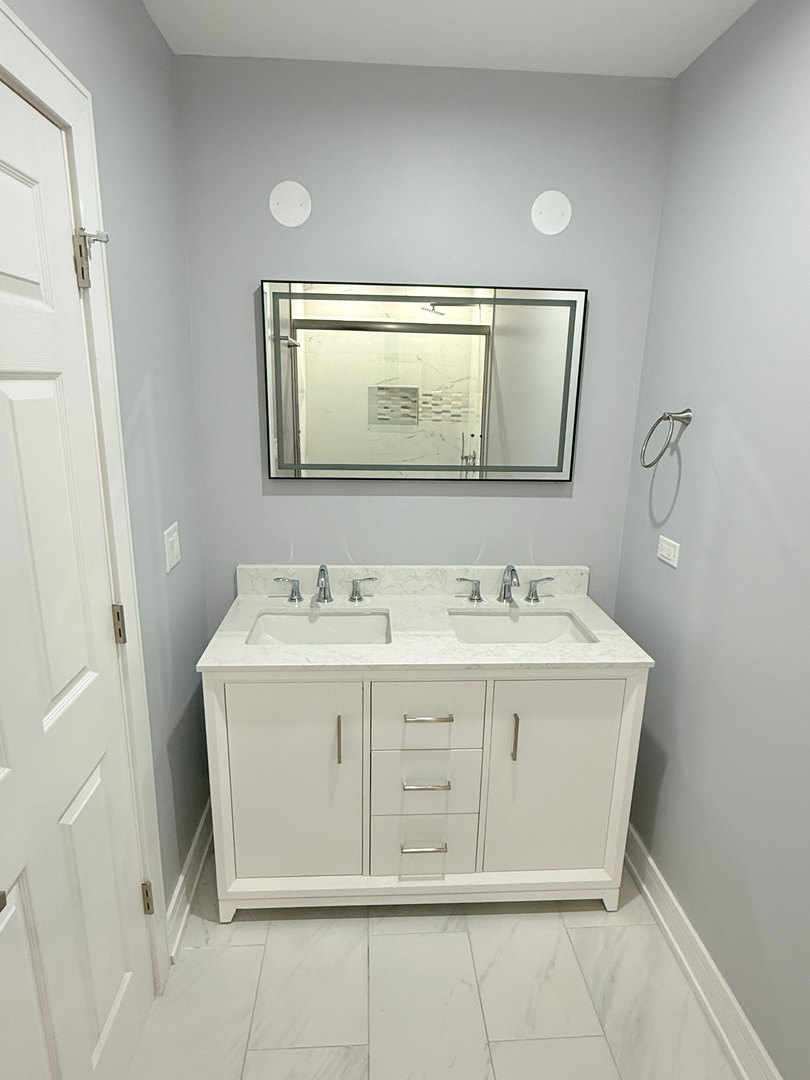 4907 West Walton Street, Unit 2 Chicago, IL 60651 - Photo 14 of 16