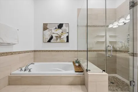 $749,990 | 1423 West Belmont Avenue, Unit 4, Chicago, IL 60657