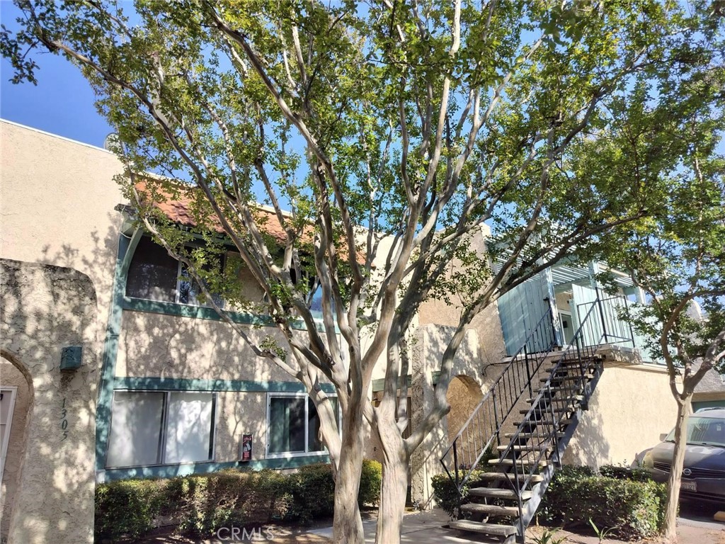 1301 Wheaton Way Riverside, CA 92507 - Photo 2 of 15